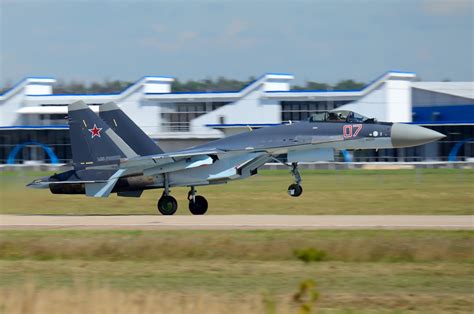 Russian Su 35 Flanker E Fighter Jet Ready To Wow Maks 2013 Global