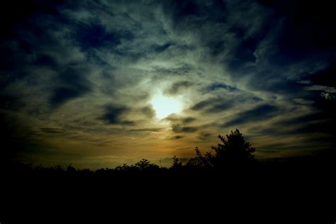 Fotos Gratis Horizonte Ligero Nube Cielo Amanecer Puesta De Sol