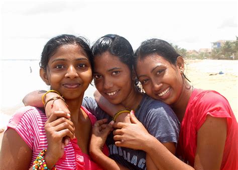 Sri Lankan Girls Img3434b Three Sri Lankan Girls Enjoyi Flickr