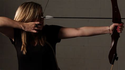 How To Pull The Bow Back Properly Archery Lessons Youtube