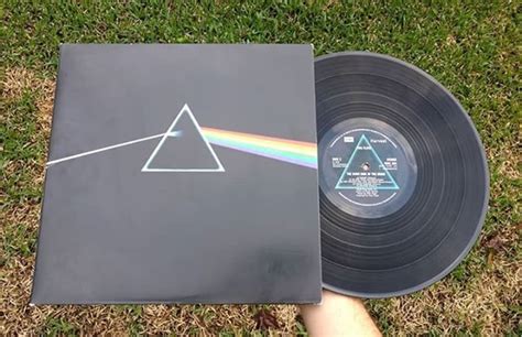 Feliz 45º Aniversário Da Obra Prima Dos Pink Floyd Dark Side Of The