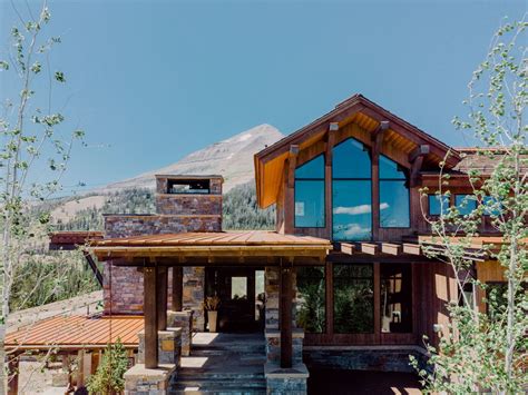Mountain Peek Modern Rustic Home In Montana Wowow Home Magazine