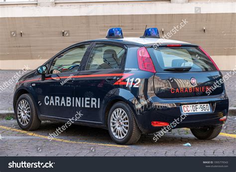 italian police car 2 217 images photos et images vectorielles de stock shutterstock