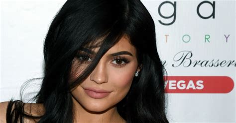 Kylie Jenner Reveals Pregnancy Secrets On Twitter Gained 40 Pounds