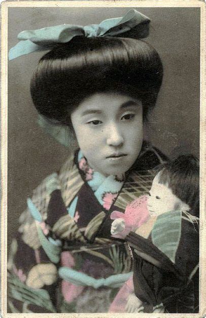 Vintageshe Is Absolutely Stunning Japanese Geisha Japanese