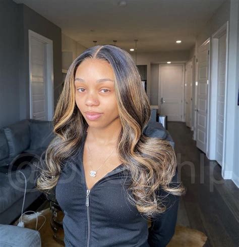 𝗲𝗿𝗶𝗶𝗶🍬💕 Sew In Hairstyles Curly Hair Black Women Middle Part