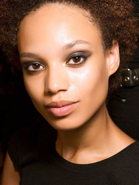 Watch These Contour Tips Will Give You Defined Cheekbones Asap In 2020