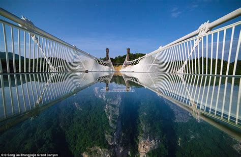 Tourists Swarm Onto The Worlds Longest Glass Bridge In China Daily