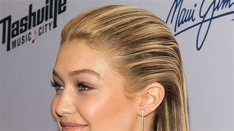 Gigi Hadids Sports Illustrated Party Hair How To Celebrity Beauty