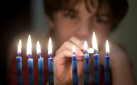How To Light A Menorah Read Now