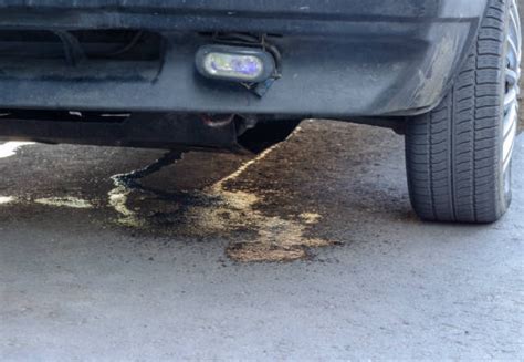 Antifreeze Leak Causes Signs And Solutions Car And Truck