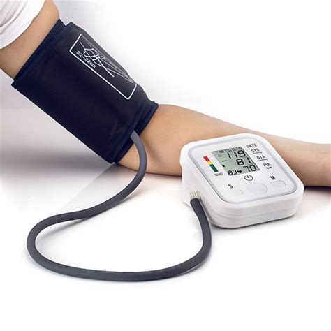This omron rs2 wrist blood pressure monitor is fully automatic and provides an easy and convenient way to check for hypertension. Electronic Blood Pressure Monitor