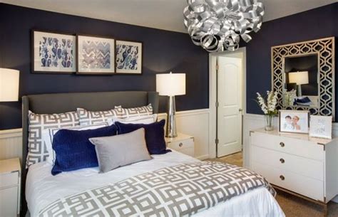 Shop bedroom chandeliers at lumens.com. 37 Startling Master Bedroom Chandeliers That Exudes Luxury