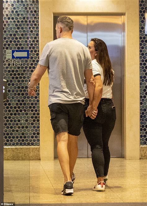 Mafs Mishel Meshes And Steve Burley Spotted Holding Hands And Watching Their Disastrous