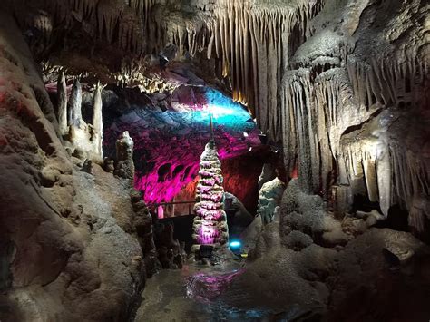 Hd Wallpaper Flow Of Water Inside Cave Stalactite Cave Stalactites