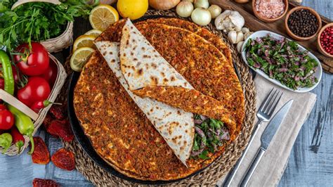 Comidas turcas conheça 23 pratos deliciosos que vão muito além do
