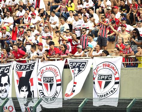 O favoritismo nos principais sites de apostas, é da equipe caseira. SPNet - São Paulo x Fortaleza: mais de 30 mil ingressos ...