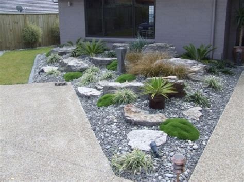 Landscaping With Flat Stone In Rock Bed Rock Garden Landscaping