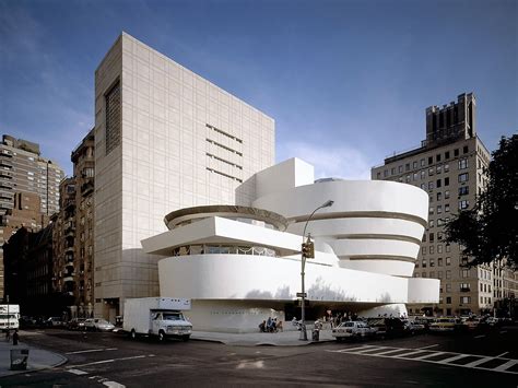 The History Behind Frank Lloyd Wright S Guggenheim Museum New York My