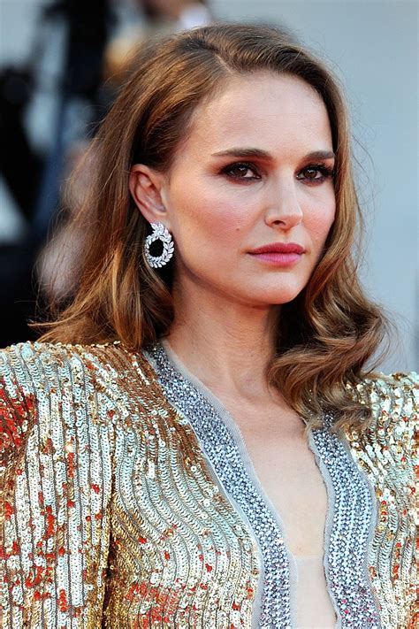 We update gallery with only quality interesting if you have good quality pics of natalie portman, you can add them to forum. Natalie Portman - "Vox Lux" Red Carpet at Venice Film ...