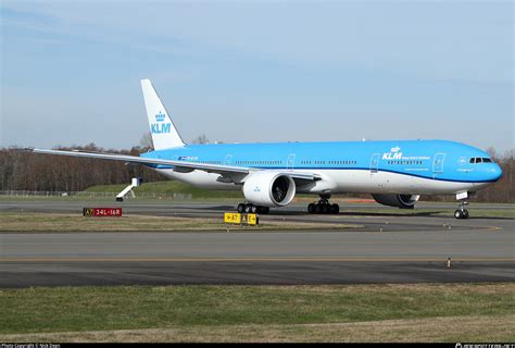 Ph Bvw Klm Royal Dutch Airlines Boeing 777 300er Photo By Nick Dean