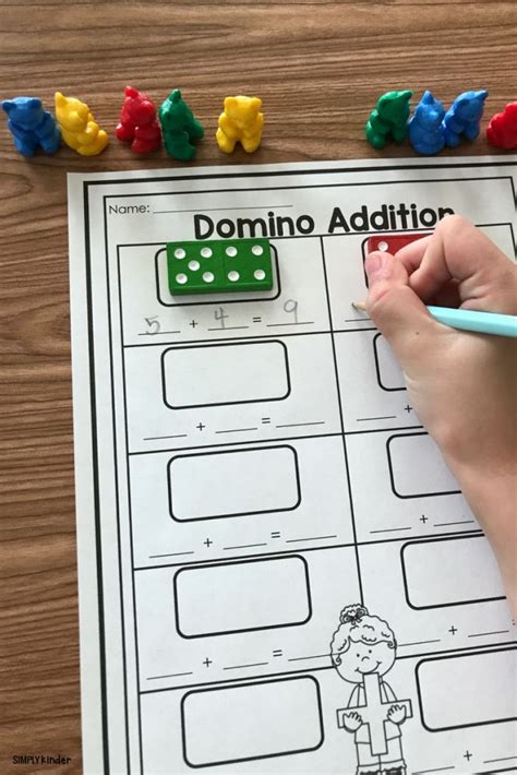 Free Printable Domino Addition - Simply Kinder | Homeschool math, Math