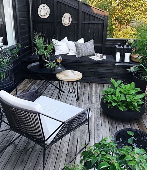 Inspiring Summer Apartment Balcony Decoration Ideas 28 Magzhouse