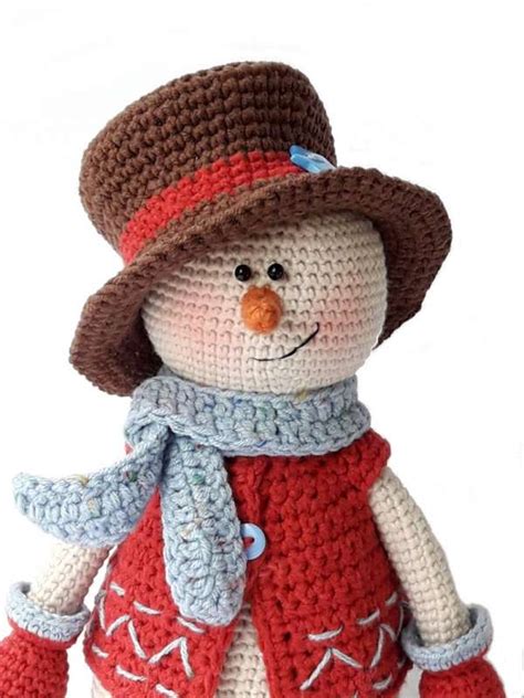 Crochet Pattern Amigurumi Snowman With Christmas Tree Crochet