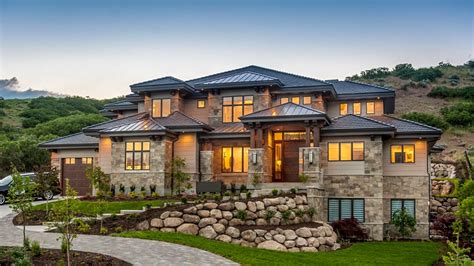 Luxury house designs give homeowners a grand lifestyle. Spacious 4-Bedroom Modern Home Plan with Lower Level ...