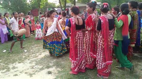 Tharu Culture Dance From Bardiya Youtube