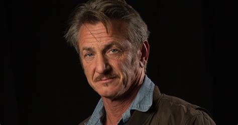 His breakout role came in 1982, when he played jeff spicoli in fast times at ridgemont high. Sean Penn Wallpapers Images Photos Pictures Backgrounds