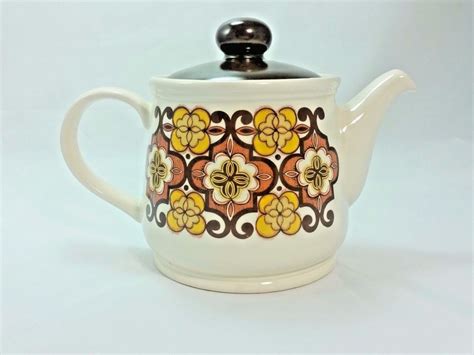 Sadler Teapot Vintage Retro England 70s 1970 Brown Gold White Floral