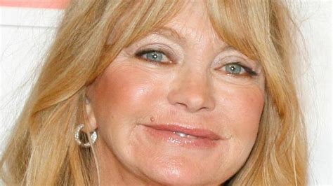 Goldie Hawn Talks Amy Schumer Hawn Foundation And Why Shes No
