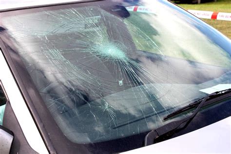 Driving With A Cracked Windshield Should You Be Doing That
