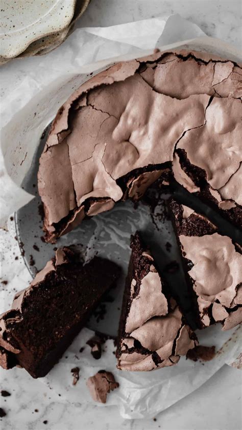 Discover More Than 66 Chocolate Hazelnut Meringue Cake Super Hot