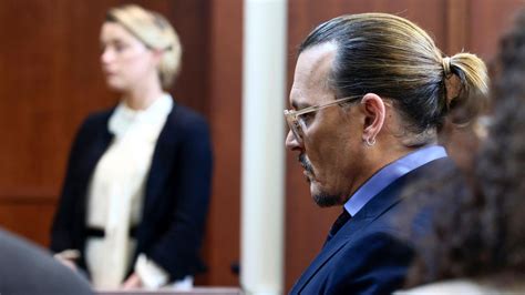 Defamation Trial Promises Of 2016 Why Johnny Depp Wont Look Amber