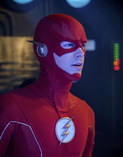 Originally designed to replace the turnouts firefighters, the suits are now used by barry allen for his vigilante activities as the flash. The Flash Season 6 Trailer Prepares For Crisis | Cosmic ...