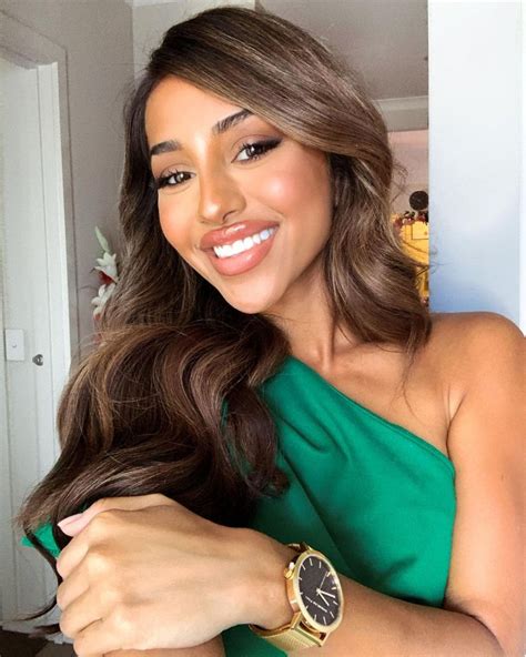 10 Potret Maria Thattil Miss Universe Australia 2020