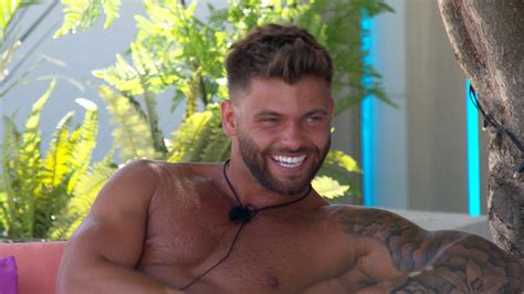 Tonights Love Island Spoilers Jake Chats To Millie While Chloe Has