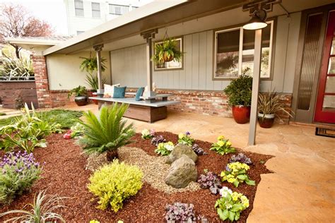 From Homely To Head Turning Front Yard Makeovers Curb Appeal Hgtv