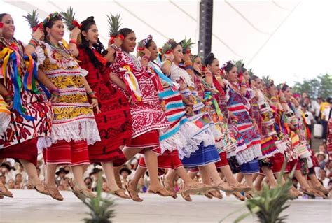 Conoce Flor De Piña Baile Regional De Oaxaca Vive El Folklore