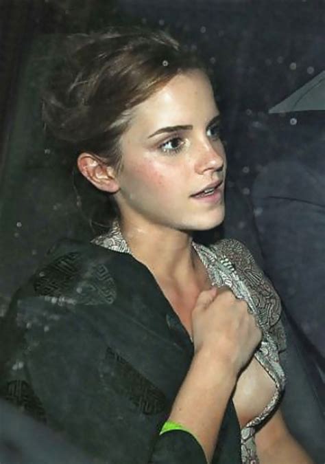Emma Watson Paparazzi 18 Photos The Fappening