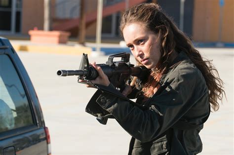 En El Nuevo Episodio De Fear The Walking Dead Alicia Encuentra Un
