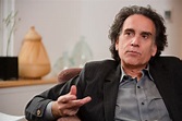 Is Peter Buffett Married? His Bio, Age, Wife, Daughters and Net worth ...