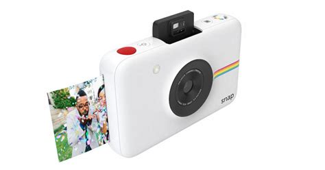 Polaroid Camera Snaps And Prints Photos Instantly Without Ink