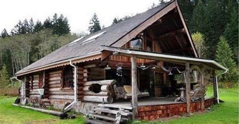 Log Cabin With Rustic Frontier Feel On Beautiful Acreage Cozy Log Cabin