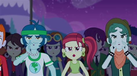 Obraz Audience Booing At The Dazzlings Eg2png Equestria Girls Wiki