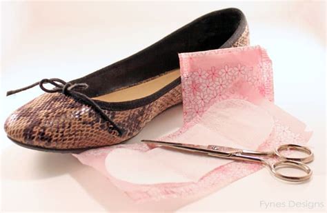 But sometimes you may accidentally get a big size shoe or you may get a gift from your friend. Shoes Too Big? Quick Fix Shoe Inserts - FYNES DESIGNS ...