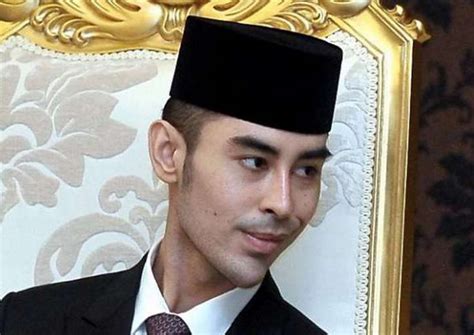 Yang beroperasi di pasir gudang, johor. Johor prince Tunku Jalil dies of cancer, Malaysia News ...