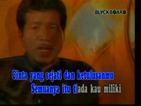 Cinta yang sejati dan ketulusan mu semuanya itu tiada kau miliki. meggi z - cinta hitam - YouTube